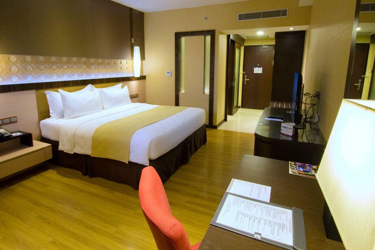 Grand Lagoi Hotel Bintan Extérieur photo
